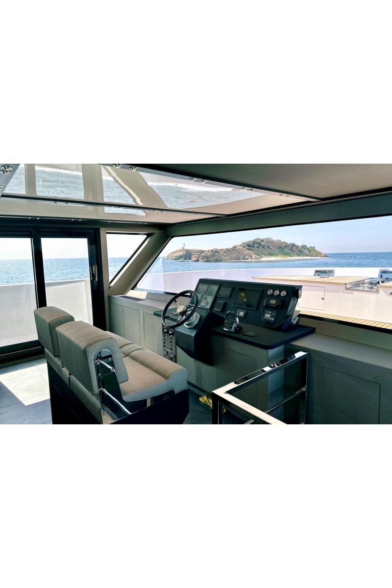 Carbo Yacht for Sale 90