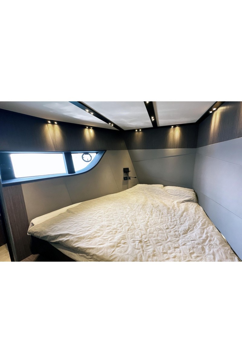 Carbo Yacht for Sale 90